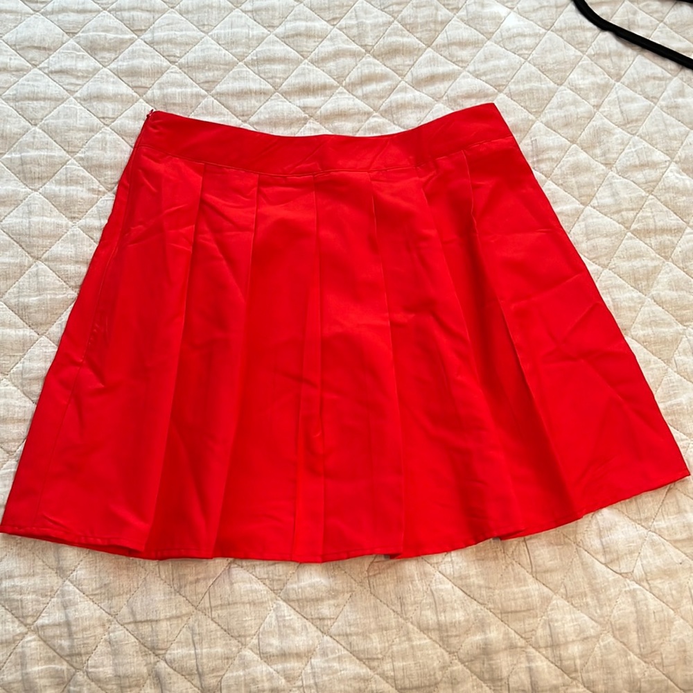 SHEIN red pleated skirt